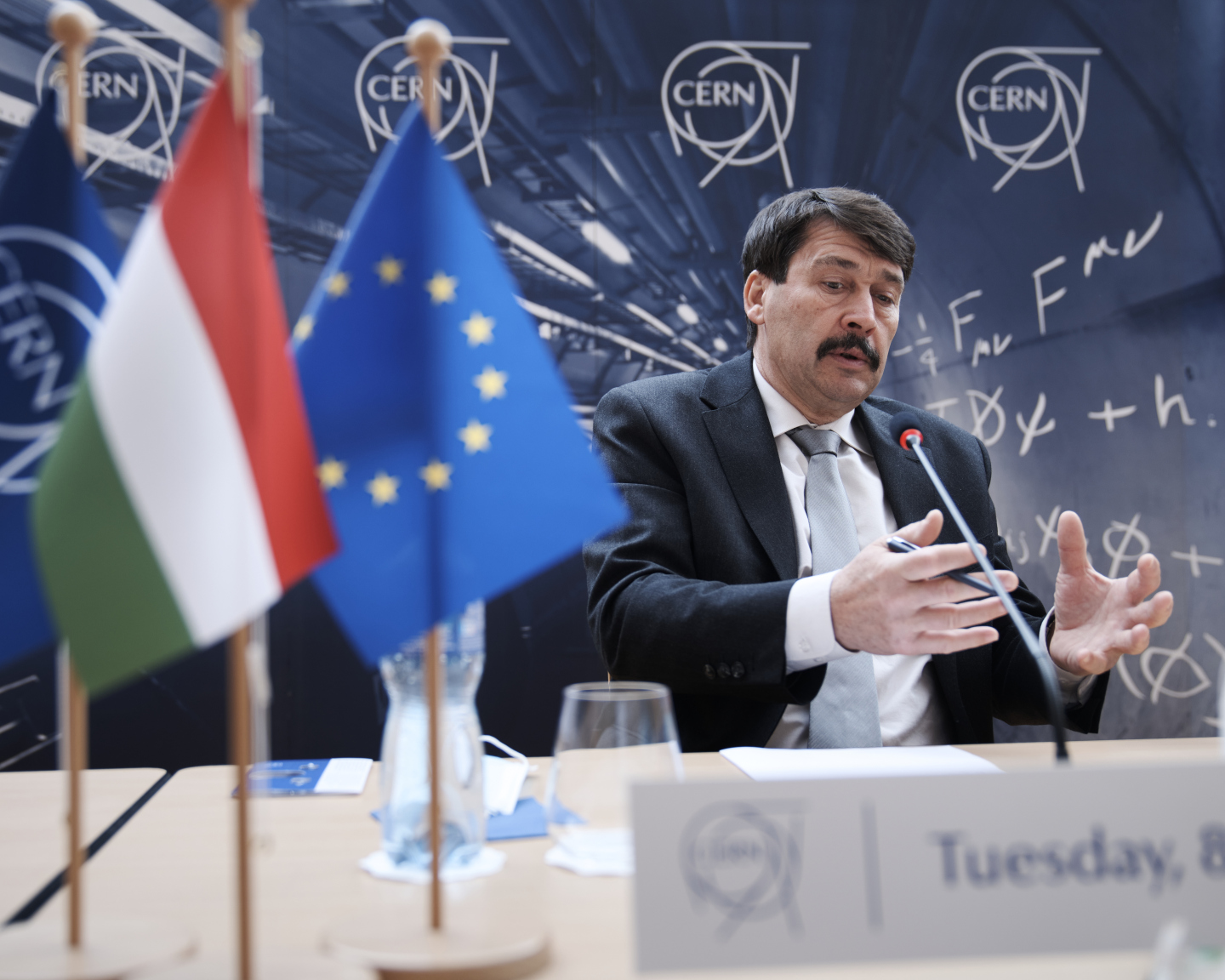 Áder János látogatása a CERN-ben