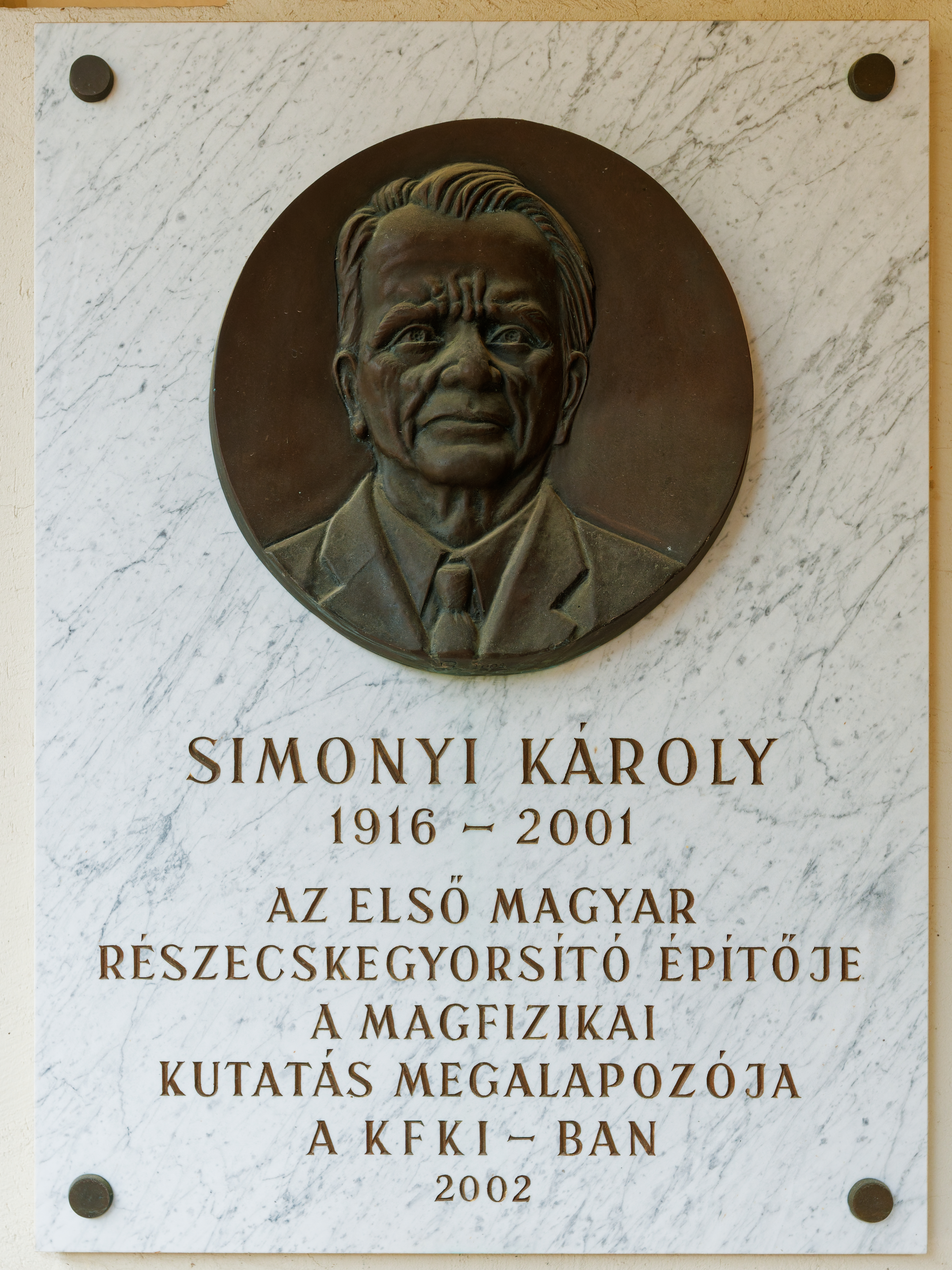 A kép eltávolítva.
